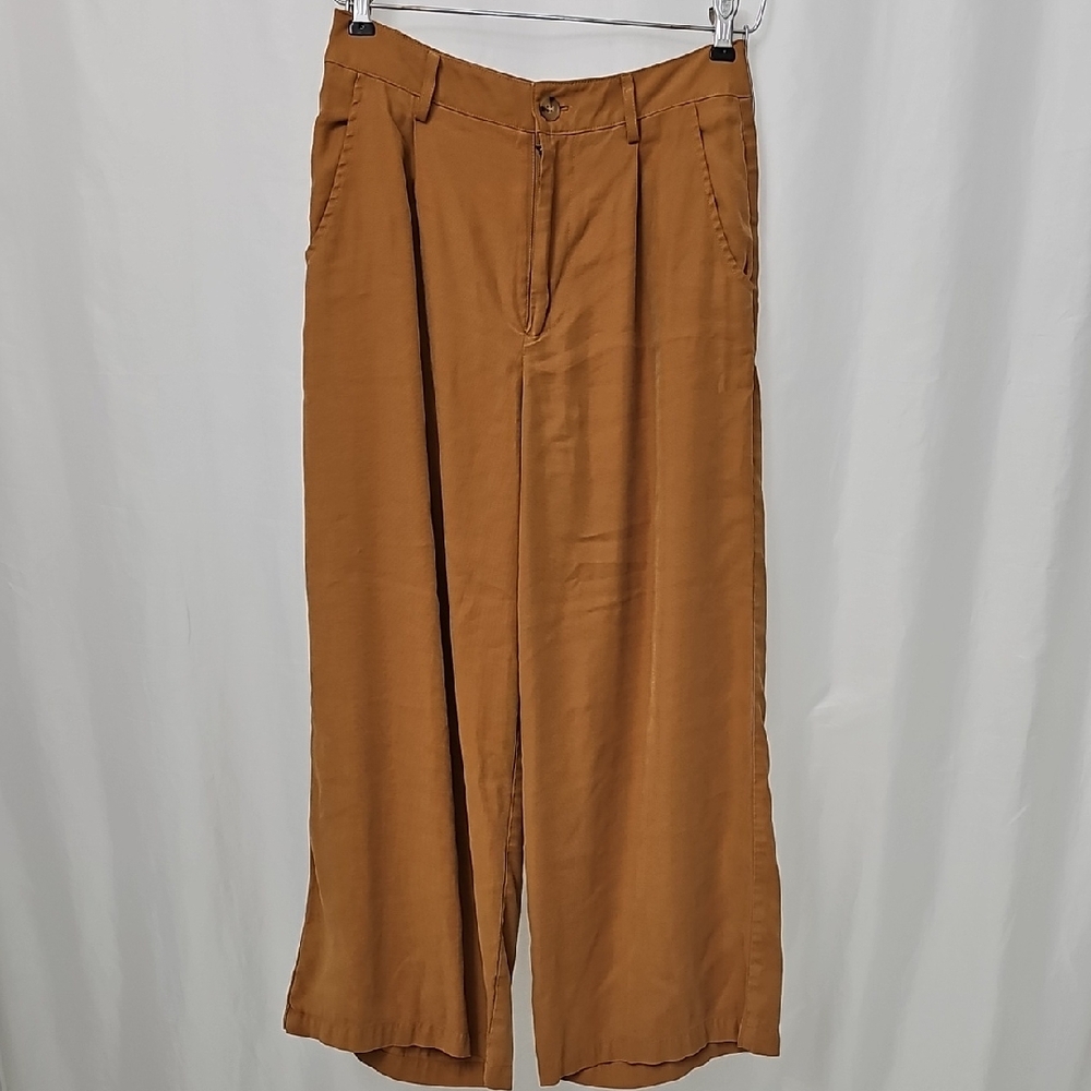 Ladies Stylish Wide Leg Crop Pants